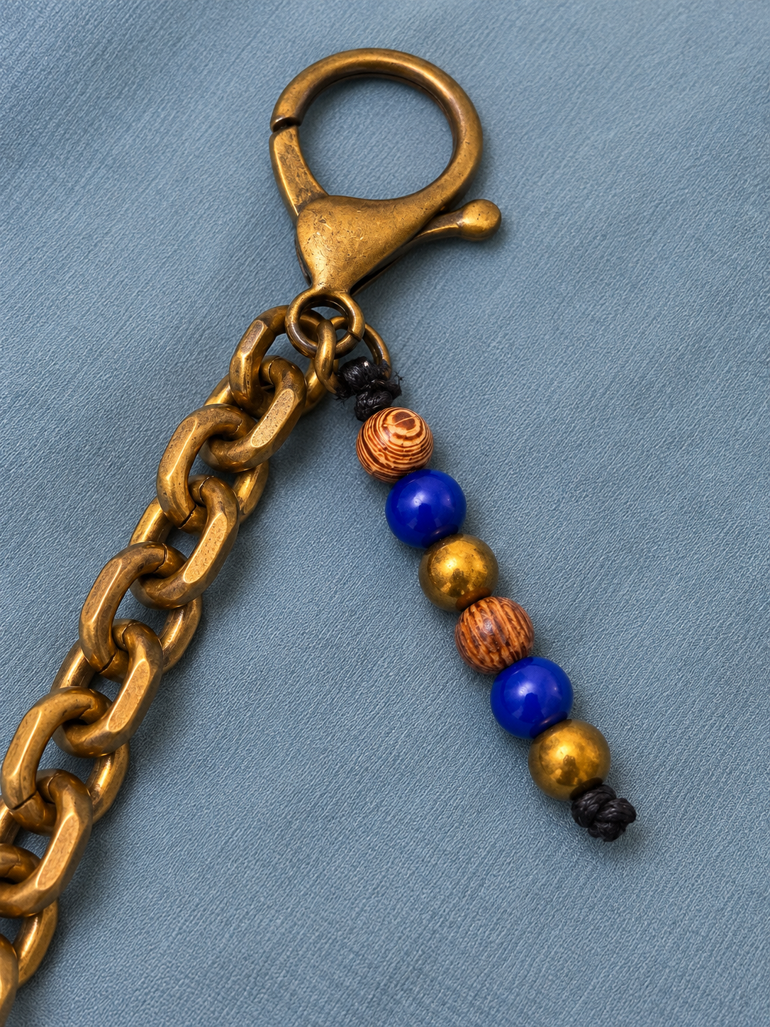 LUV Chain